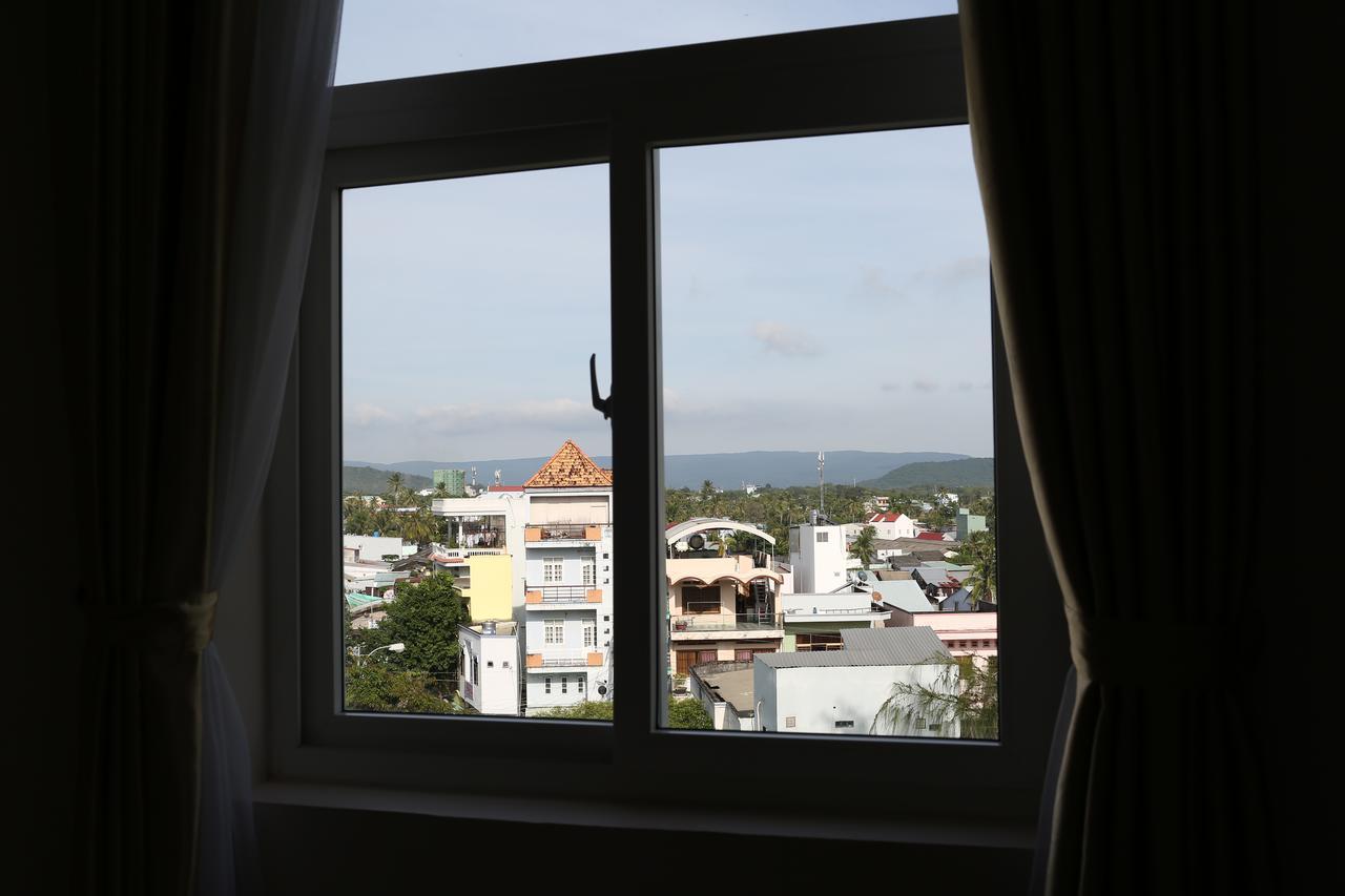 Thuan Hai Hotel Дуонг-Донг Экстерьер фото