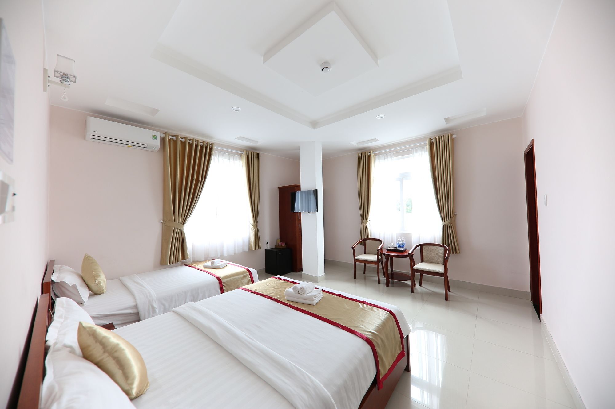 Thuan Hai Hotel Дуонг-Донг Экстерьер фото