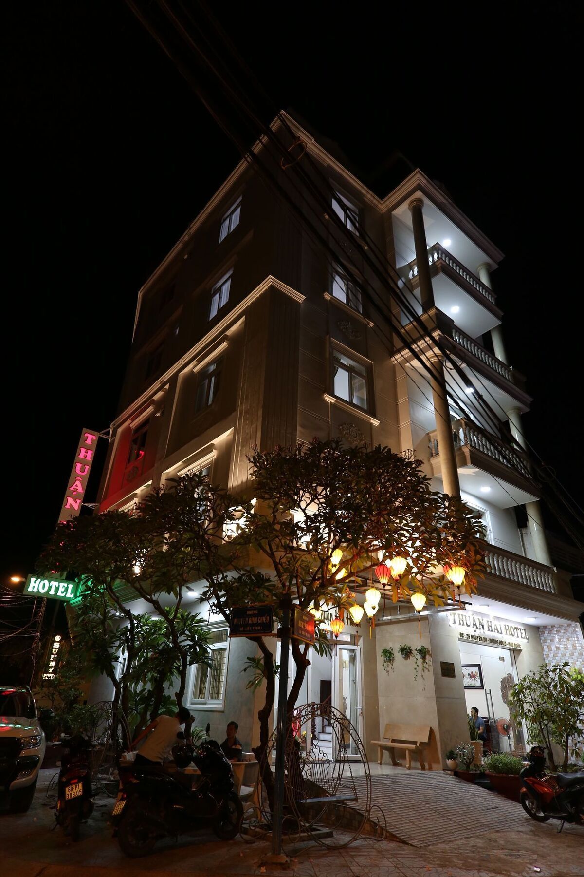 Thuan Hai Hotel Дуонг-Донг Экстерьер фото