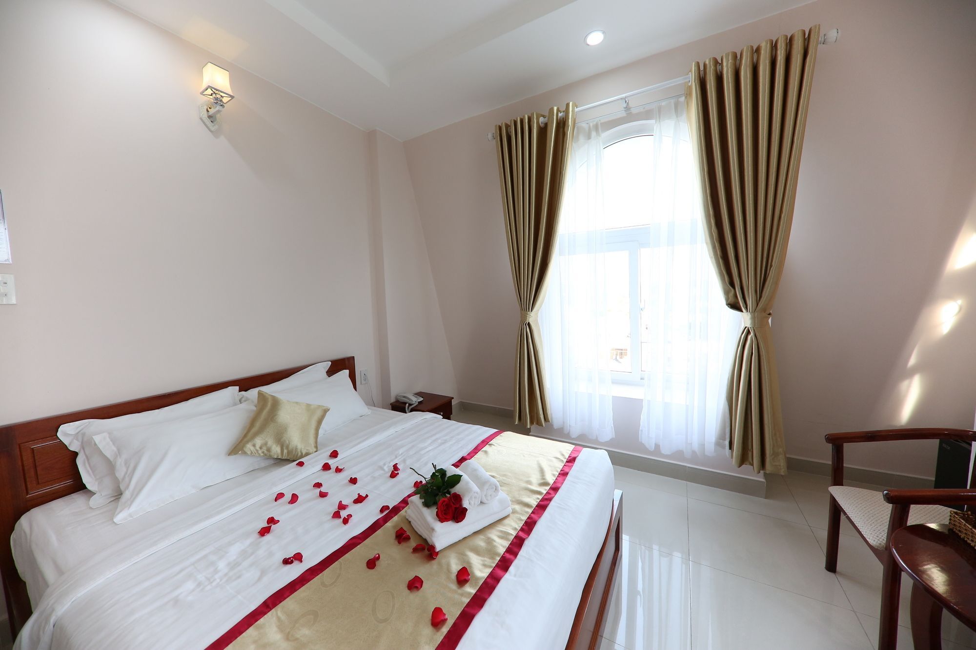 Thuan Hai Hotel Дуонг-Донг Экстерьер фото